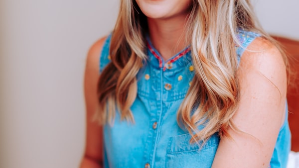 欧冠决赛赛场全景，球迷欢呼